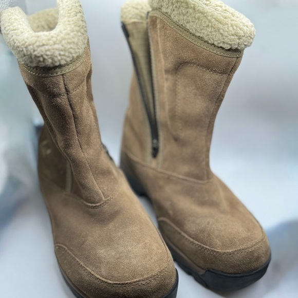 Sorel Waterfall Suede Winter Boots Tan Size. 8 - Picture 2 of 5